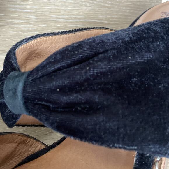 Jeffrey Campbell Cyrus Bow Heeled Mules Sz US 9 Black Suede - Picture 10 of 13